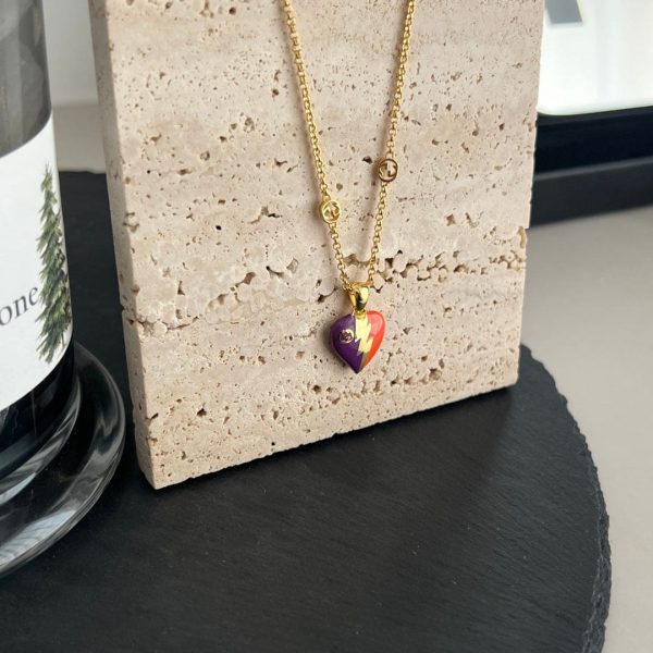 18K Double G Interlocking G Heart Lightning Charm Necklace - 图片 9