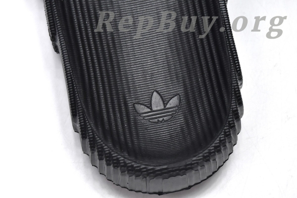adidas originals Adilette 22 Slides Black GX6949 - 图片 18