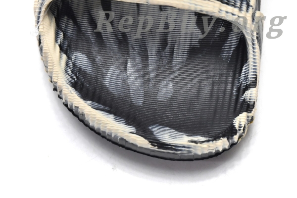 adidas originals Adilette 22 Slides Carbon GX6947 - 图片 19