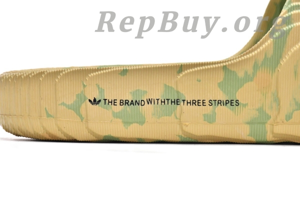 adidas originals Adilette 22 Slides Magic Lime Desert Sand GY1597 - 图片 2