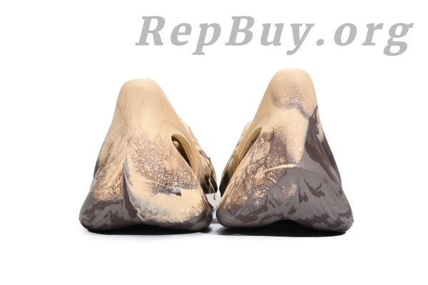 Top Version adidas Yeezy Foam RNNR MX Cream Clay GX8774 - 图片 2