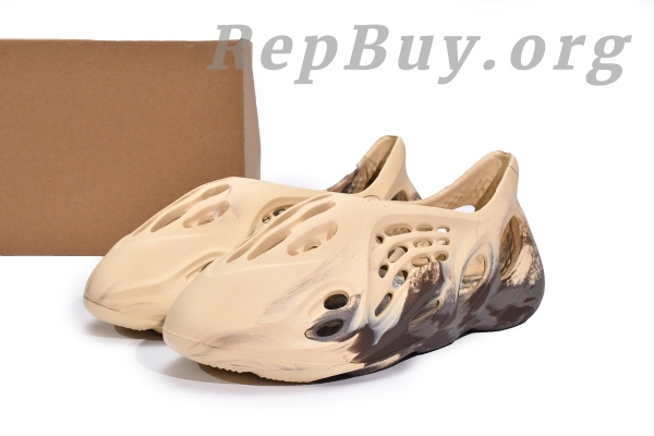 Top Version adidas Yeezy Foam RNNR MX Cream Clay GX8774 - 图片 19