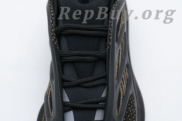 Top Version adidas Yeezy 700 V3 Clay Brown GY0189 - 图片 10