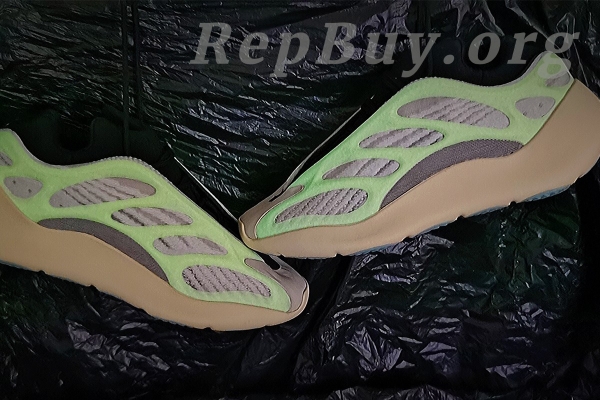 Top Version adidas Yeezy 700 V3 Azael FW4980 - 图片 21