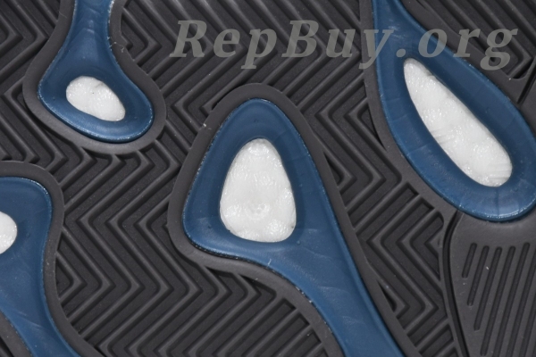 Top Version adidas Yeezy Boost 700 Faded Azure GZ2002 - 图片 17