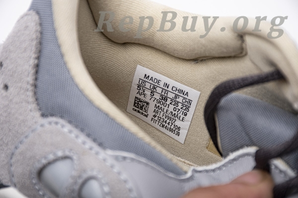 Top Version adidas Yeezy Boost 700 Magnet FV9922 - Image 7