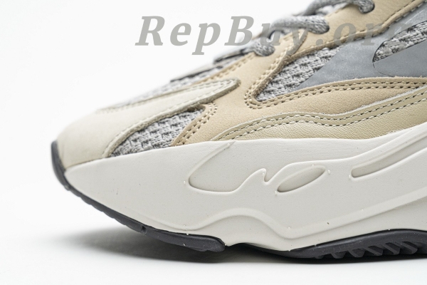 Top Version adidas Yeezy Boost 700 V2 Cream GY7924 - 图片 17