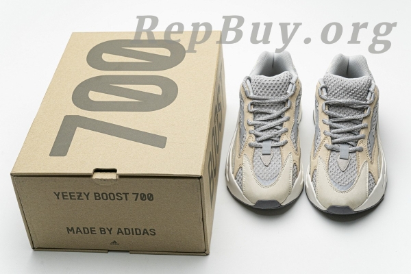 Top Version adidas Yeezy Boost 700 V2 Cream GY7924 - 图片 24
