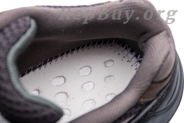 Top Version adidas Yeezy Boost 700 V2 Geode EG6860 - 图片 9