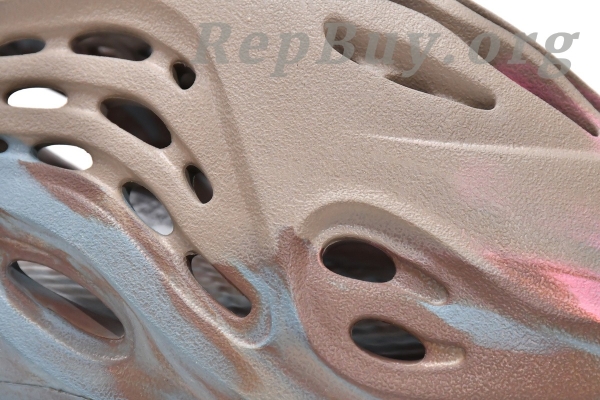 Top Version adidas Yeezy Foam RNNRMX Sand Grey GY3969 - 图片 12