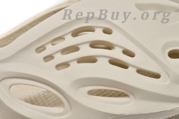 Top Version adidas Yeezy Foam Runner Sand FY4567 - 图片 10