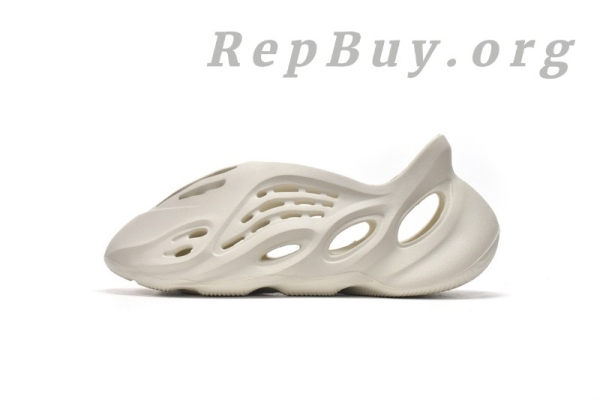 Top Version adidas Yeezy Foam Runner Sand FY4567