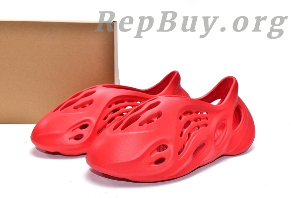 Top Version adidas Yeezy Foam Runner Vermillion GW3355 - 图片 16