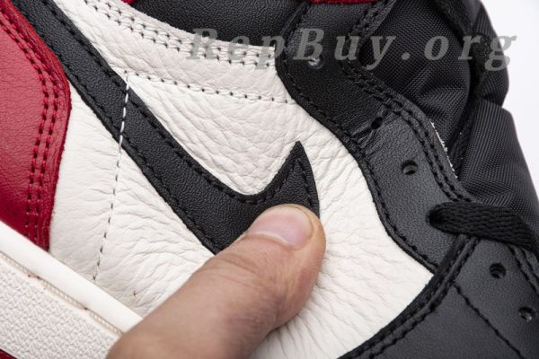 Top Version Air Jordan 1 Retro High Bred Toe 555088-610 - 图片 12