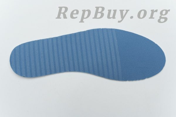 Top Version Air Jordan 1 Retro High Hyper Royal Smoke Grey 555088-402 - Image 16
