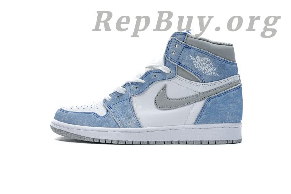 Top Version Air Jordan 1 Retro High Hyper Royal Smoke Grey 555088-402