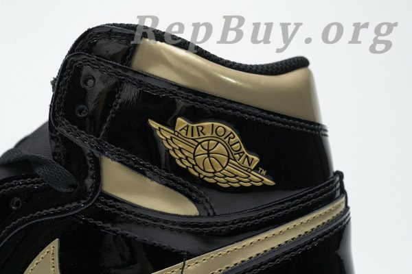 Top Version Air Jordan 1 Retro High Black Metallic Gold (2020) 555088-032 - Image 9