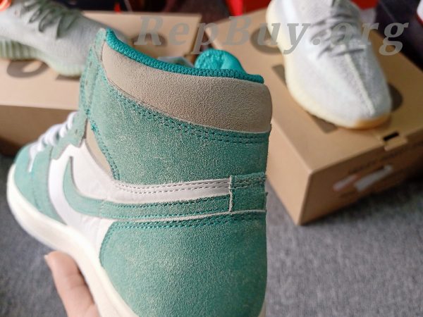 Top Version Air Jordan 1 Retro High Turbo Green 555088-311 - 图片 4