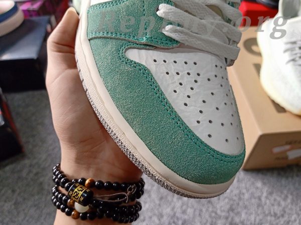 Top Version Air Jordan 1 Retro High Turbo Green 555088-311 - 图片 13