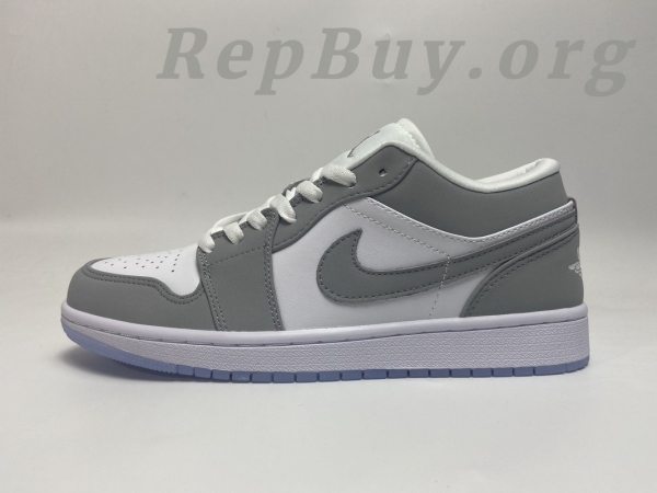 Air Jordan 1 Low Wolf Grey (W) DC0774-105