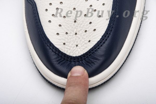 Top Version Air Jordan 1 Retro High Obsidian UNC 555088-140 - 图片 6