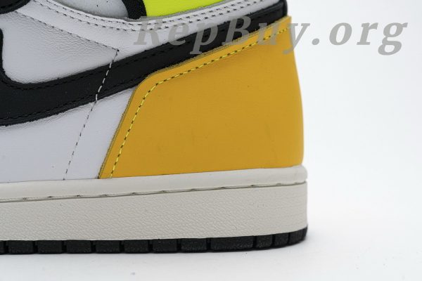 Top Version Jordan 1 Retro High White Black Volt University Gold 555088-118 - Image 11