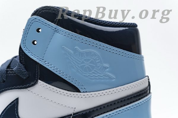 Top Version Air Jordan 1 Retro High UNC Patent (W) CD0461-401 - 图片 17