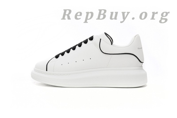Alexander McQueen Sneaker Black Line