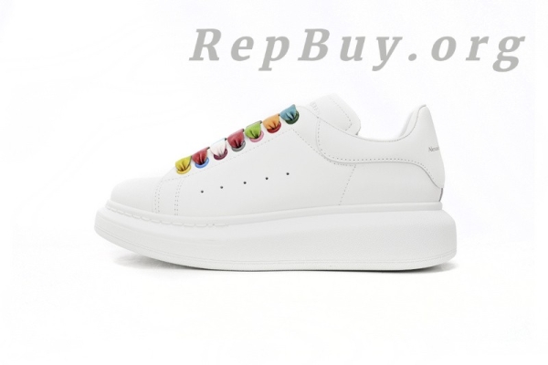 Alexander McQueen Sneaker Colored Ribbon