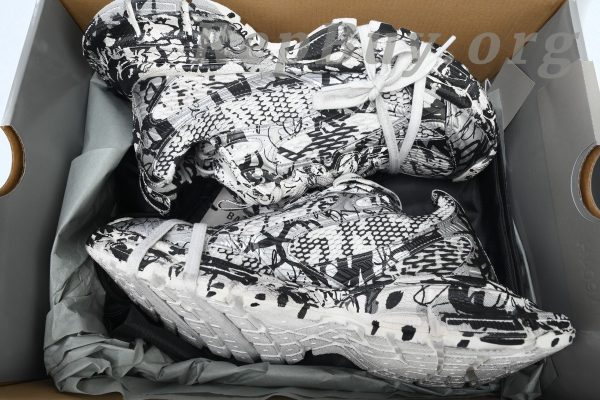 Balenciaga 3XL Sneaker Black and White 734734 W2RG3 9010 - 图片 10