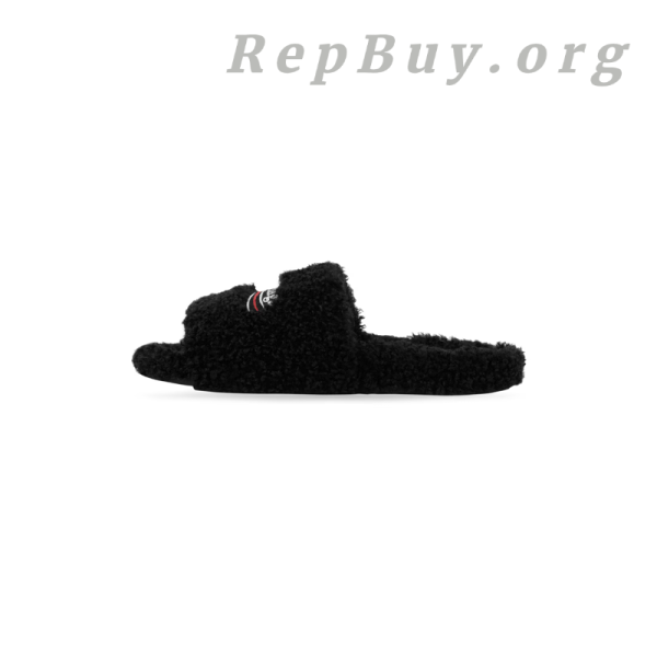 Balenciaga Black Furry Slides(QC needs at least 5 days or more)