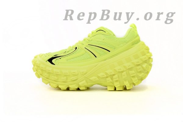 Balenciaga Defender Apple Green 685613 W2RAB 7510, high quality replica Balenciaga, best replica shoes, 1:1 copy Balenciaga Defender, top quality knockoff sneakers, luxury replica footwear, designer shoes copy, premium imitation Balenciaga