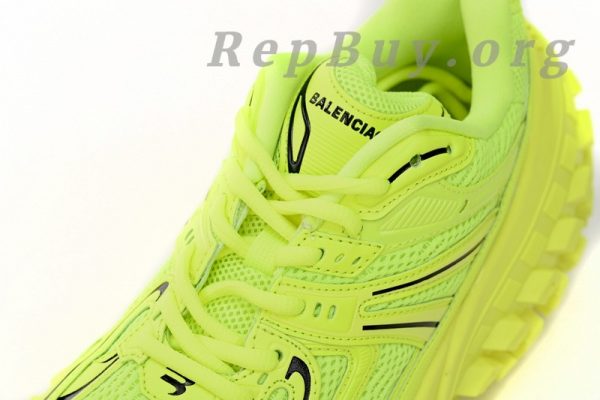 Balenciaga Defender Apple Green 685613 W2RAB 7510, high quality replica Balenciaga, best replica shoes, 1:1 copy Balenciaga Defender, top quality knockoff sneakers, luxury replica footwear, designer shoes copy, premium imitation Balenciaga