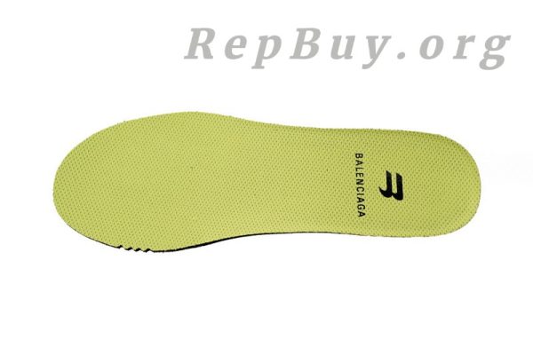 Balenciaga Defender Apple Green 685613 W2RAB 7510, high quality replica Balenciaga, best replica shoes, 1:1 copy Balenciaga Defender, top quality knockoff sneakers, luxury replica footwear, designer shoes copy, premium imitation Balenciaga