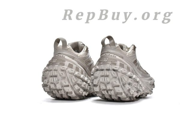Balenciaga Defender Beige 685611 W2RA6 9700, high quality replica Balenciaga Defender, best replica sneakers, 1:1 copy Balenciaga shoes, top quality knockoff sneakers, luxury replica footwear, designer shoes replica, Balenciaga Defender rep, premium fake sneakers, exact copy Balenciaga