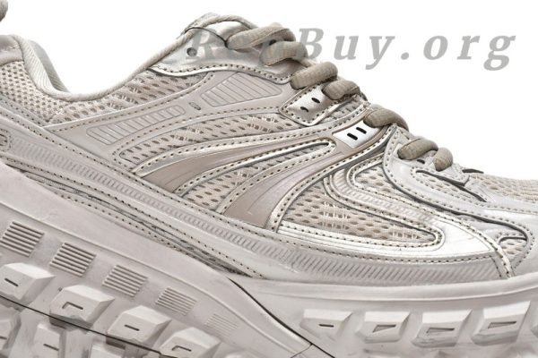 Balenciaga Defender Beige 685611 W2RA6 9700, high quality replica Balenciaga Defender, best replica sneakers, 1:1 copy Balenciaga shoes, top quality knockoff sneakers, luxury replica footwear, designer shoes replica, Balenciaga Defender rep, premium fake sneakers, exact copy Balenciaga
