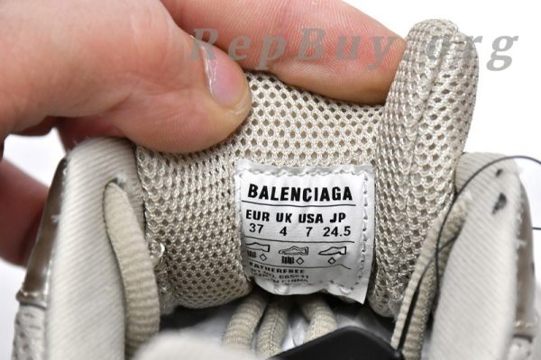 Balenciaga Defender Beige 685611 W2RA6 9700, high quality replica Balenciaga Defender, best replica sneakers, 1:1 copy Balenciaga shoes, top quality knockoff sneakers, luxury replica footwear, designer shoes replica, Balenciaga Defender rep, premium fake sneakers, exact copy Balenciaga