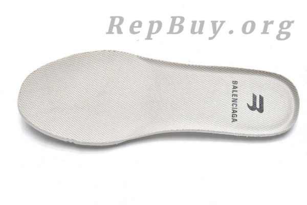 Balenciaga Defender Beige 685611 W2RA6 9700, high quality replica Balenciaga Defender, best replica sneakers, 1:1 copy Balenciaga shoes, top quality knockoff sneakers, luxury replica footwear, designer shoes replica, Balenciaga Defender rep, premium fake sneakers, exact copy Balenciaga