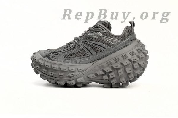 Balenciaga Defender Black Gray 685611 W2RA6 3000