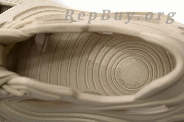 Balenciaga HD Cutout Cream Coloured 735249 W3CES 1200 - 图片 8