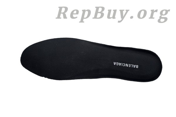 Balenciaga Runner replica, high quality Balenciaga copy, 1:1 Balenciaga sneakers, best fake Balenciaga shoes, luxury replica sneakers, Balenciaga 677402 W3RB2 1515 dupes, premium imitation footwear, designer knockoff shoes, top-tier Balenciaga replicas, all black gray sneakers
