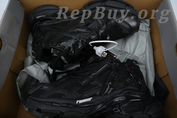 Balenciaga Runner Sneaker Black 656065 W3RA1 1000 - 图片 10