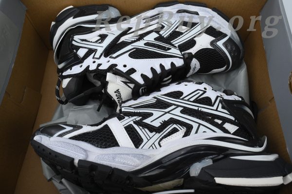 Balenciaga Runner Sneaker Black White 677403 Q3RB2 9010 - 图片 10