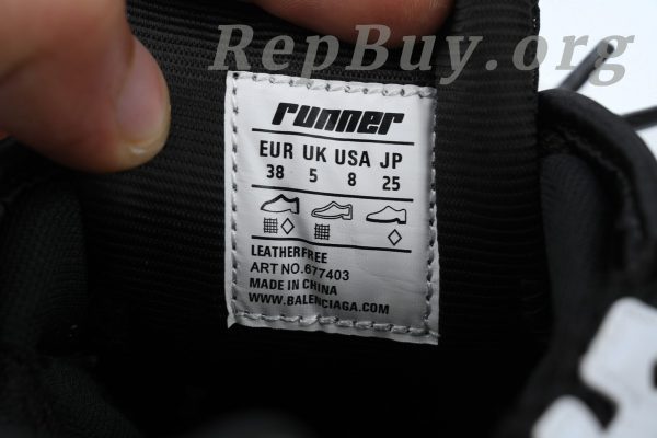 Balenciaga Runner Sneaker Black White 677403 Q3RB2 9010 - 图片 8