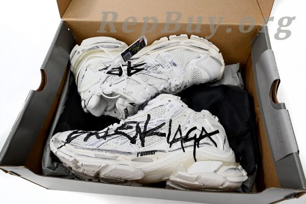 Balenciaga Runner White And Black Characters 677402 W3RBQ 9010 - 图片 16