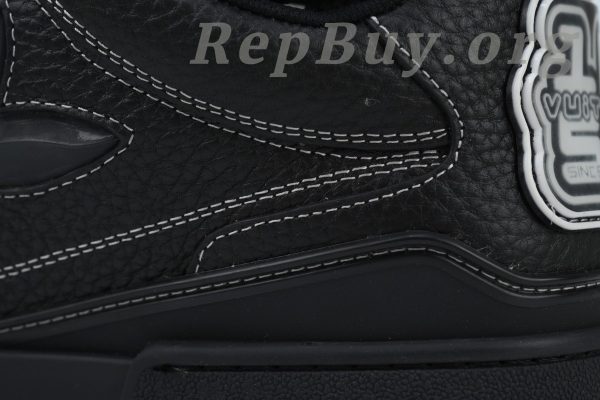 Louis Vuitton Skate Black 1ABZ5D, high quality replica Louis Vuitton shoes, best LV Skate replica, 1:1 copy Louis Vuitton sneakers, luxury replica shoes, top quality LV Skate Black, perfect LV 1ABZ5D replica, designer replica sneakers, premium LV Skate copy