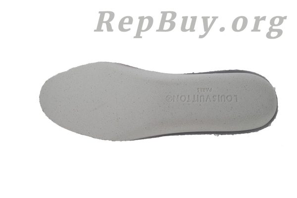 Louis Vuitton Skate Black 1ABZ5D, high quality replica Louis Vuitton shoes, best LV Skate replica, 1:1 copy Louis Vuitton sneakers, luxury replica shoes, top quality LV Skate Black, perfect LV 1ABZ5D replica, designer replica sneakers, premium LV Skate copy