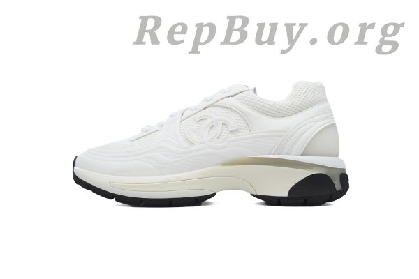 Chanel CC Logo Sneaker White, high quality replica Chanel sneakers, best Chanel CC knockoff shoes, 1:1 copy Chanel white sneakers, luxury replica designer shoes, top grade Chanel CC logo trainers, perfect imitation Chanel footwear, premium quality Chanel dupes