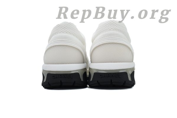Chanel CC Logo Sneaker White, high quality replica Chanel sneakers, best Chanel CC knockoff shoes, 1:1 copy Chanel white sneakers, luxury replica designer shoes, top grade Chanel CC logo trainers, perfect imitation Chanel footwear, premium quality Chanel dupes