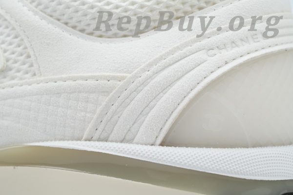 Chanel CC Logo Sneaker White, high quality replica Chanel sneakers, best Chanel CC knockoff shoes, 1:1 copy Chanel white sneakers, luxury replica designer shoes, top grade Chanel CC logo trainers, perfect imitation Chanel footwear, premium quality Chanel dupes